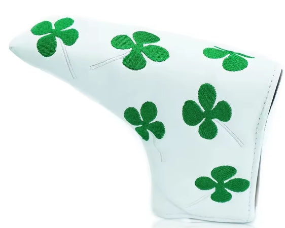 Vit Putter Headcover med Klöver brodyr – Blade Modell i Vattentåligt PU-läder med Kardborrestängning