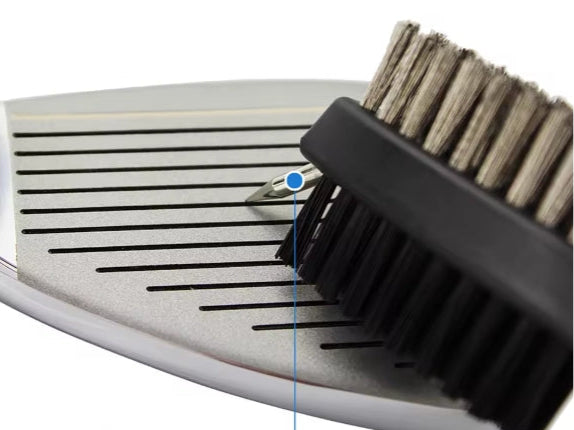 Golfklubbsborste med Magnetfäste med Kabinhake – Dubbelt Borsthuvud, Rengöring för Grooves